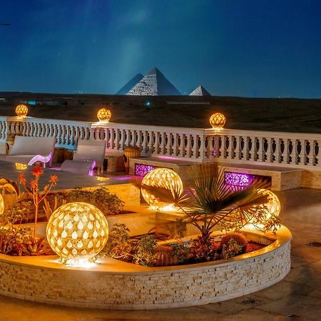 Desert Moon Ghatati Luaran gambar