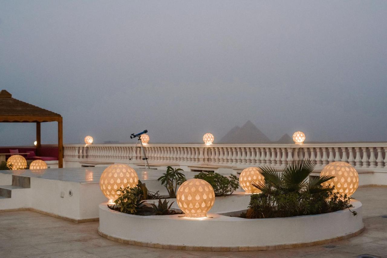 Desert Moon Ghatati Luaran gambar